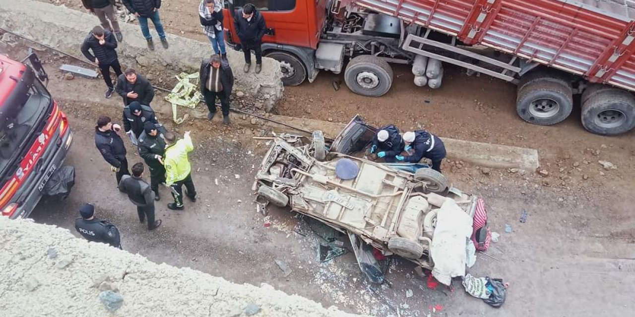 Otomobil, 25 metre yüksekliğindeki duvarı aşarak alt yola düştü; sürücü öldü