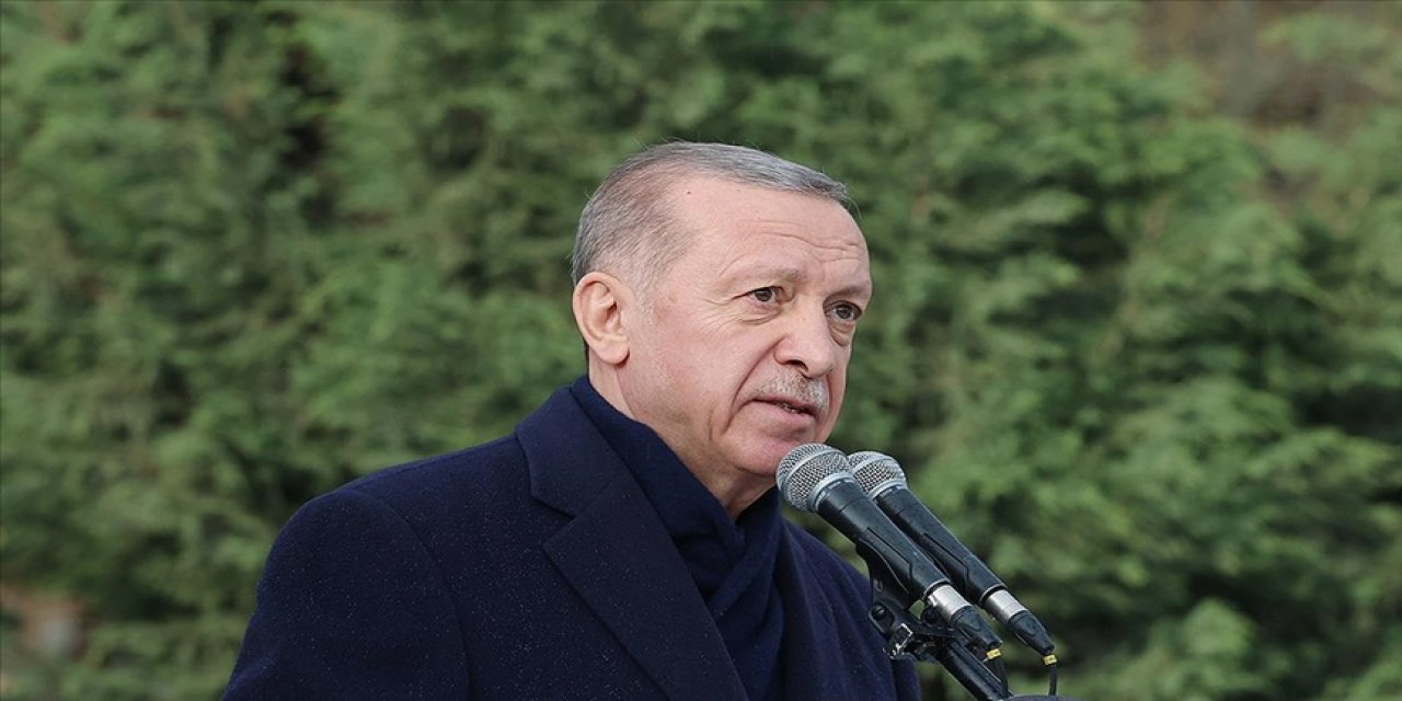 Erdoğan: Deprem şehirlerimizi 1 yılda ayağa kaldıracağız