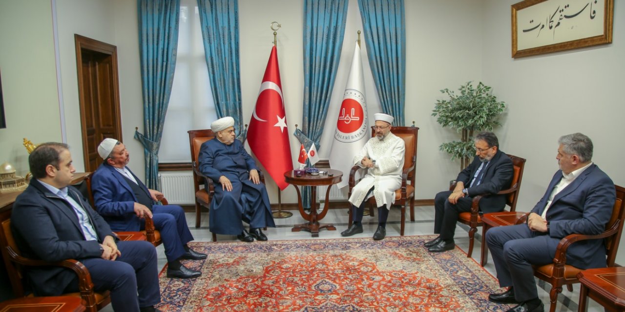 Diyanet İşleri Başkanı Erbaş, Kafkas Müslümanları İdaresi Başkanı Paşazade ile bir araya geldi