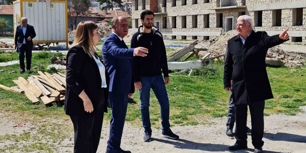 Konya Ereğli'de Başkan Oprukçu sahada çalışmaları inceledi