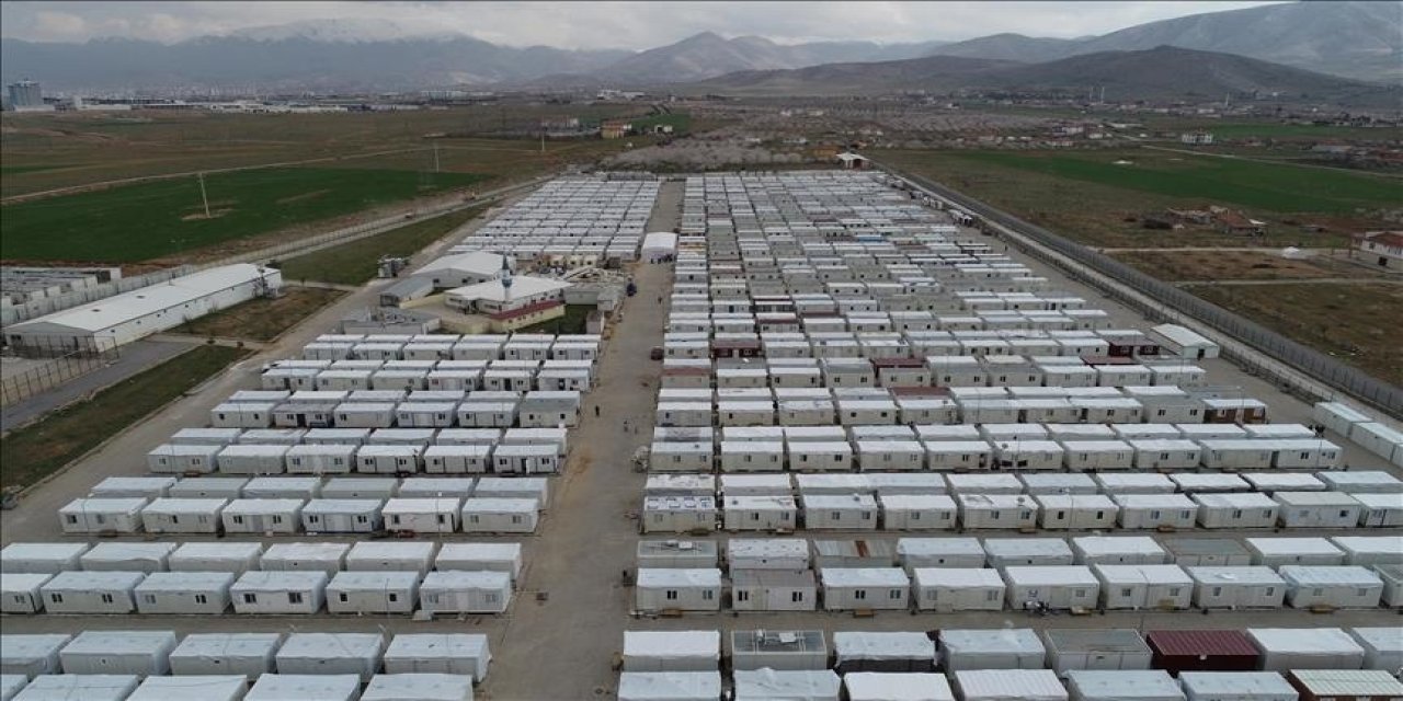 Deprem bölgelerinde kurulan çadır kent konteyner kent sayısı