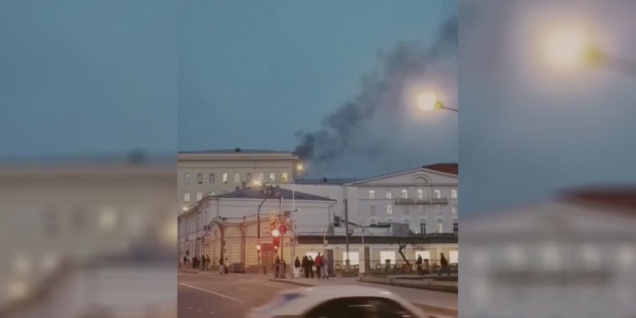 Rusya Savunma Bakanlığında yangın çıktı