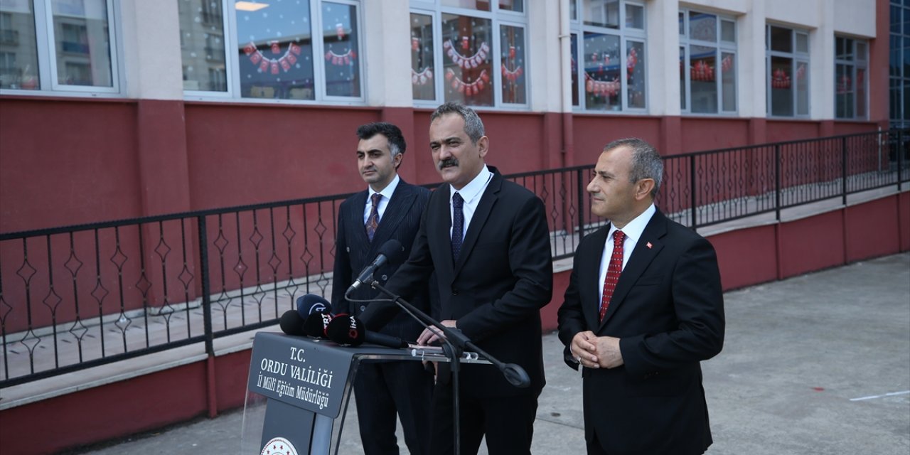 Milli Eğitim Bakanı Mahmut Özer'den açıklama! İki ildeki tüm okullar açılıyor