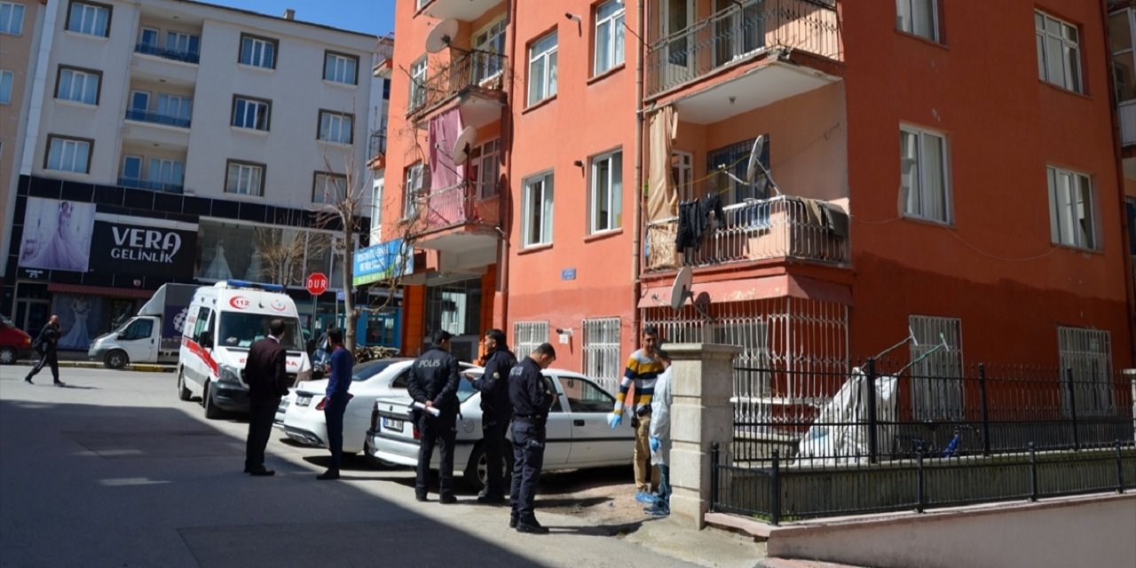 Aksaray'da yalnız yaşayan kadın evinde ölü bulundu