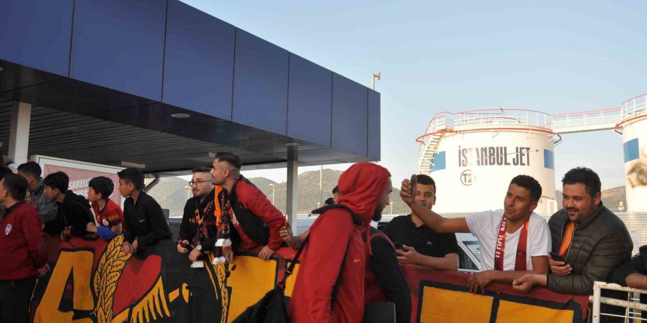 Galatasaray kafilesi Alanyaspor maçı için Gazipaşa’da