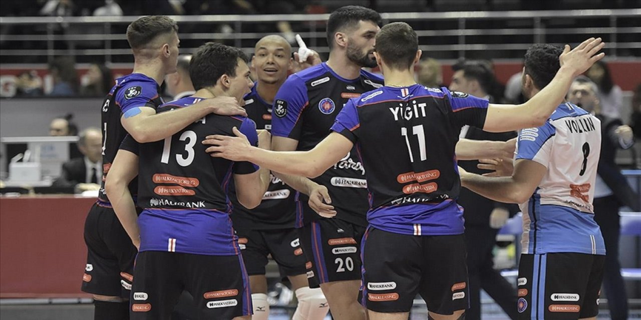 Voleybol Erkekler Kupa Voley finalinde Halkbank şampiyon oldu