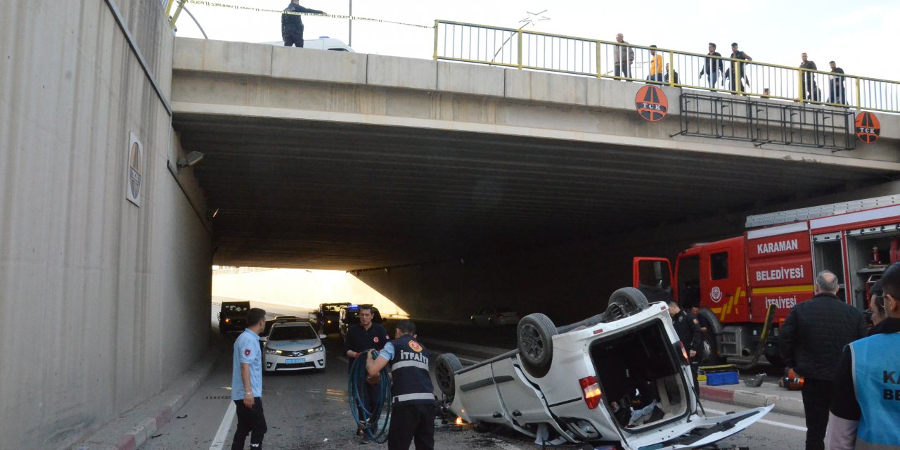 Karaman'da üst geçitten düşen araçtaki 2 kişi öldü, 1 kişi yaralandı