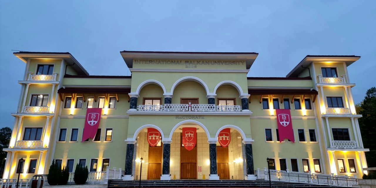 Uluslararası Balkan Üniversitesi Balkanlar’da en fazla yayın çıkaran üniversite oldu