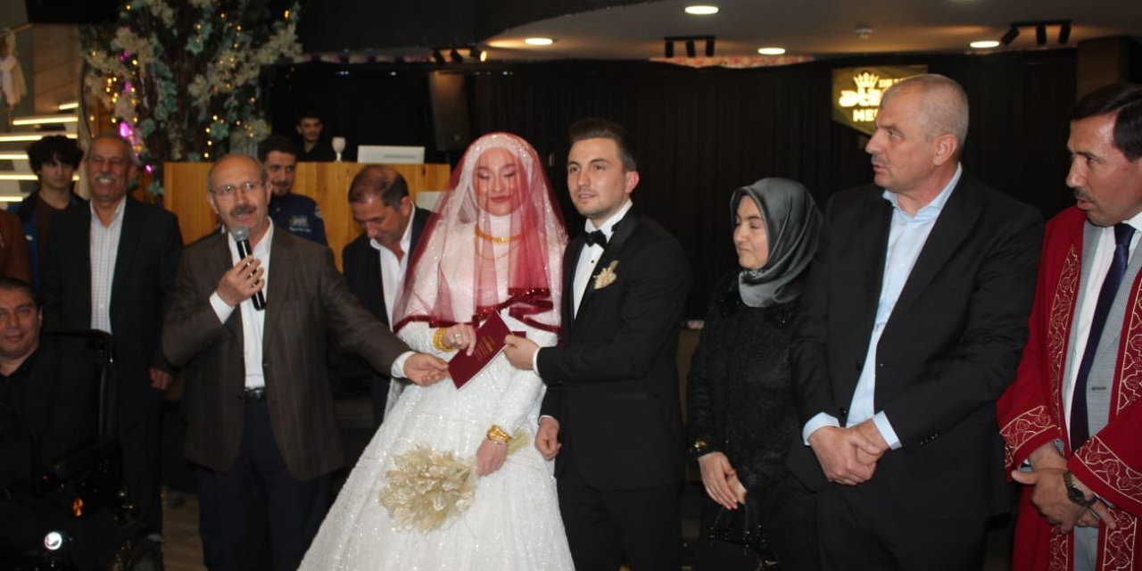 Bilal Ukdem oğlunu evlendirdi