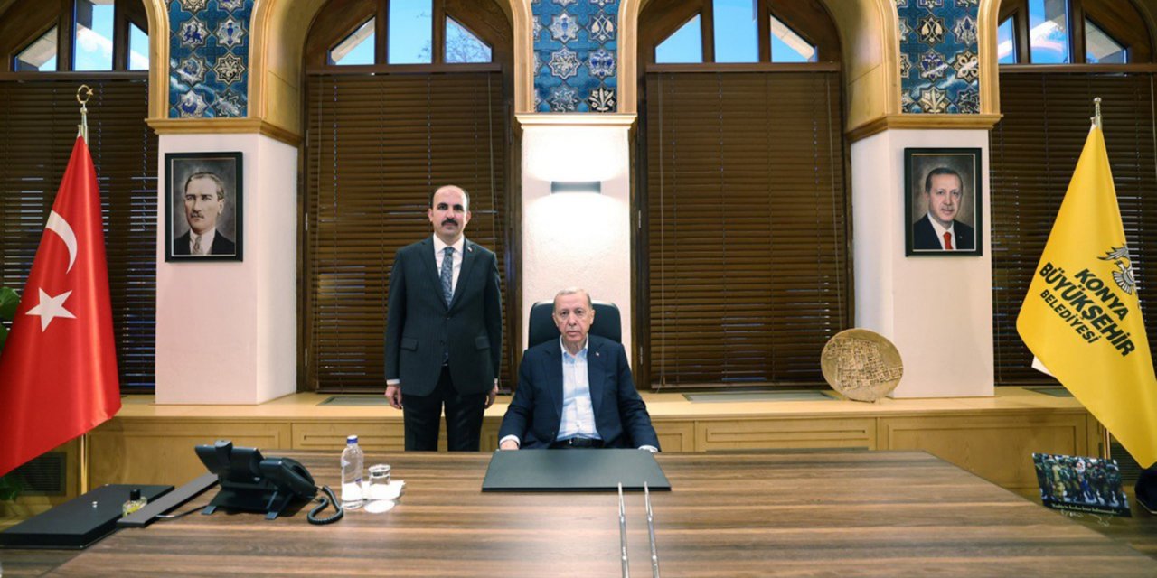Cumhurbaşkanı Erdoğan, Taş Bina'daki Konya Tanıtım Merkezi'ni gezdi