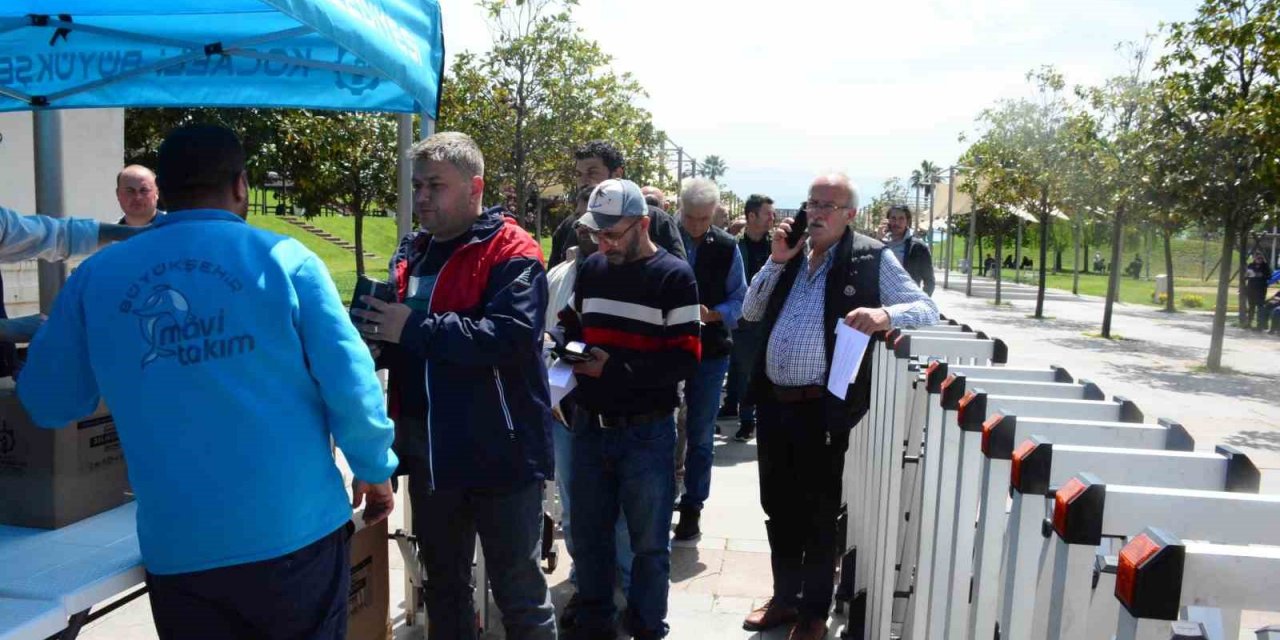 Küçük ölçekli balıkçılara malzeme desteği