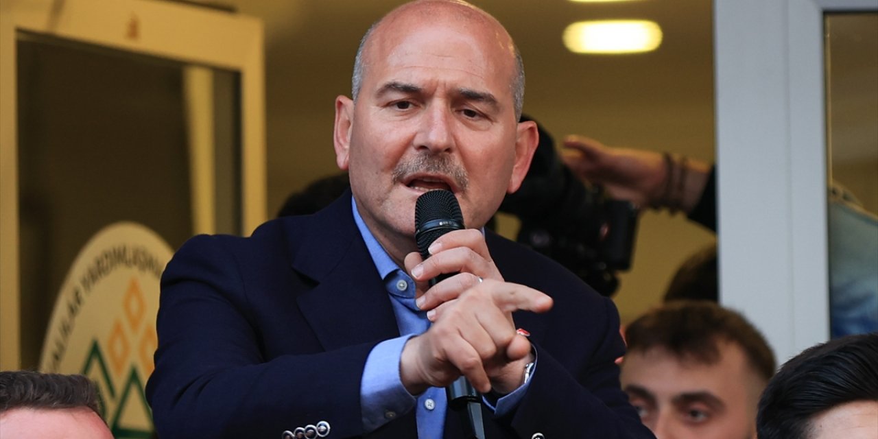 Bakan Soylu'dan Ekrem İmamoğlu'na tepki: Şu anda Erzurum'da binlerce insan sokakta. Tahrik etmiş, provoke etmiş, karıştırmış