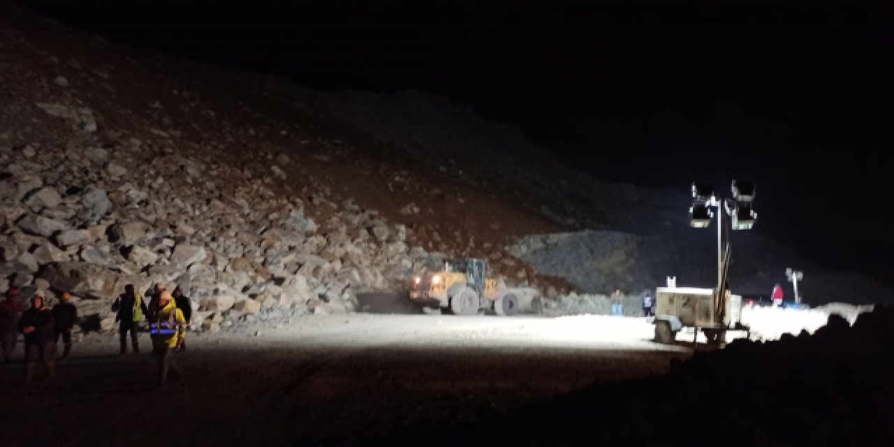 Yer üstü maden ocağında göçük: 1 işçi öldü, 3 kişi yaralı