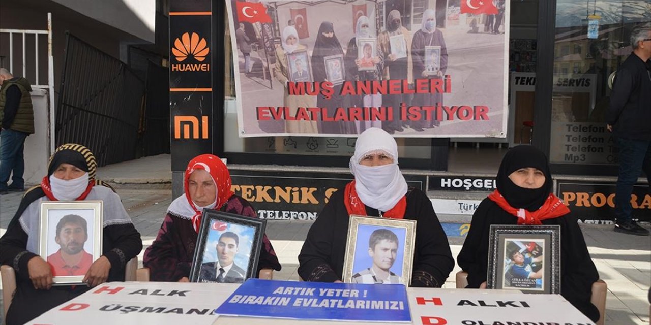 Aileler çocukları için HDP önündeki eylemlerini sürdürdü