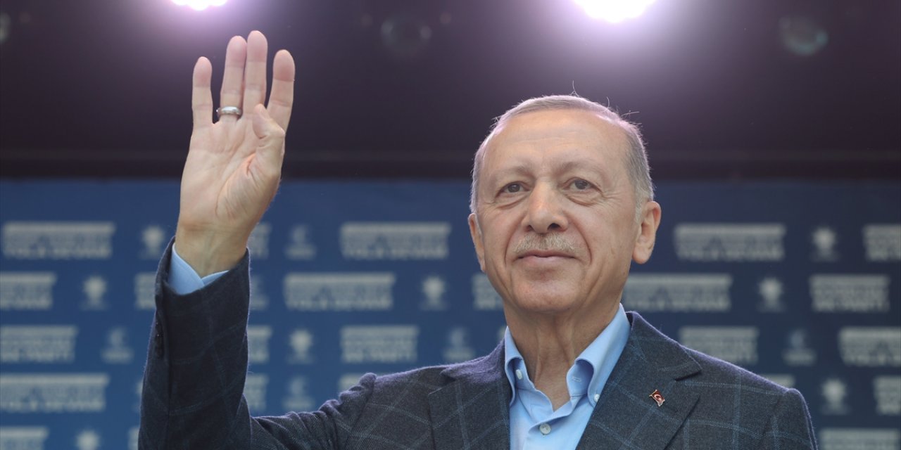 Cumhurbaşkanı Erdoğan: Alçaklara nefes aldırmayacağız!