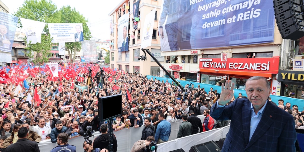 Cumhurbaşkanı Erdoğan: Gümbür gümbür sandığa gidiyor muyuz?