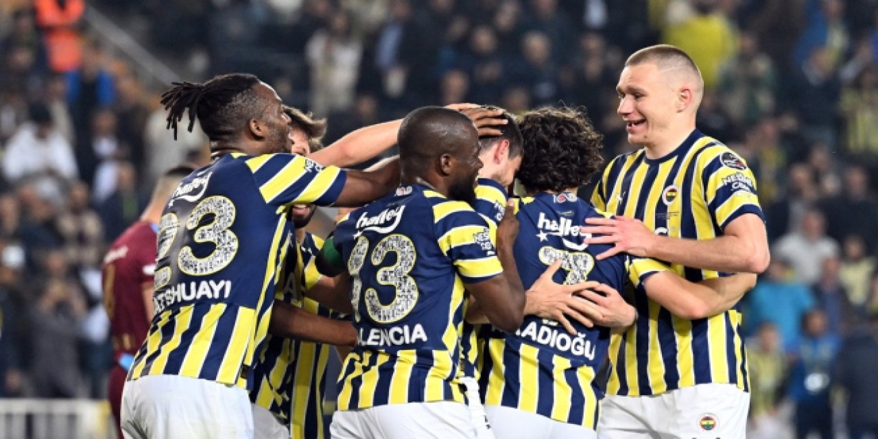 Fenerbahçe derbiyi 3 golle kazandı