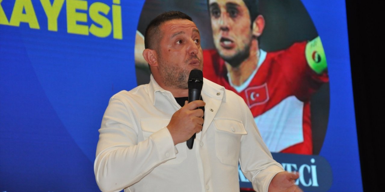 Eski milli futbolcu Nihat Kahveci, Konya'da