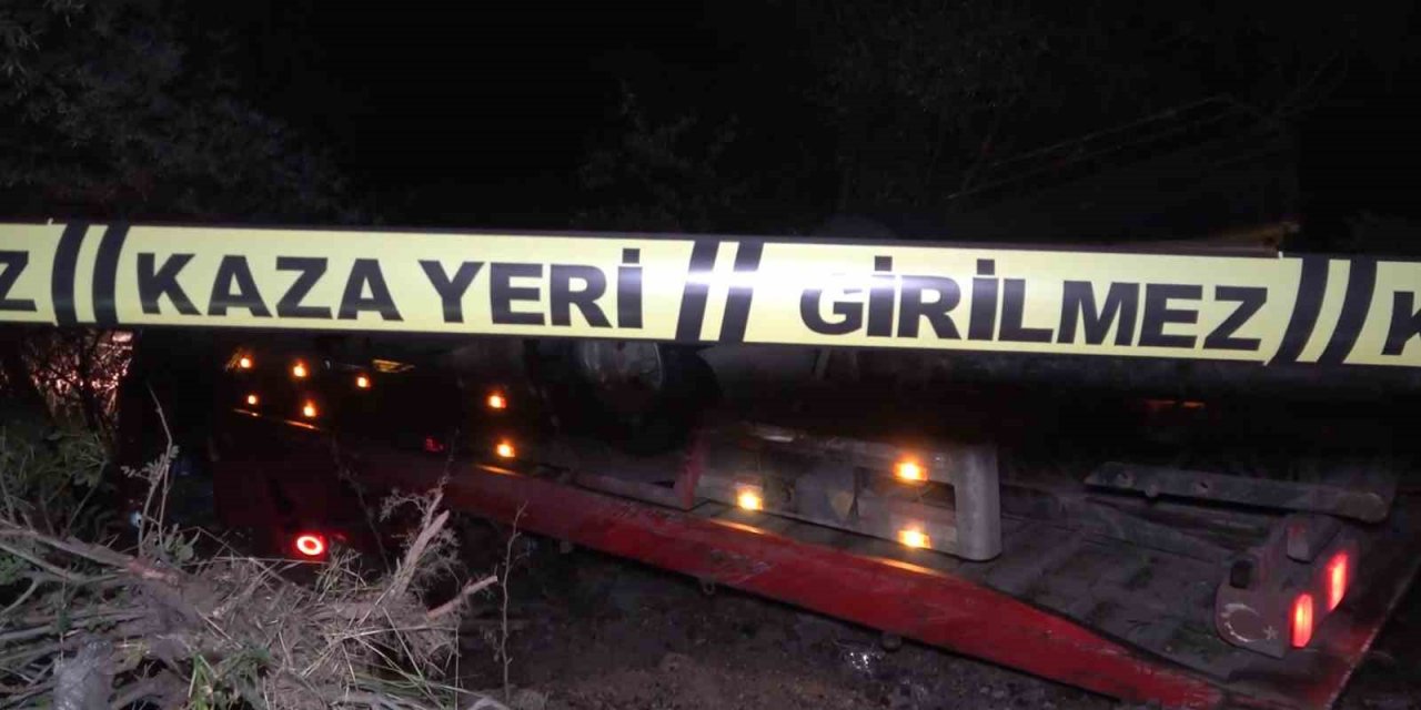 Kırıkkale-Konya kara yolunda kaza! Çekici hurdaya döndü... 2 ağır yaralı