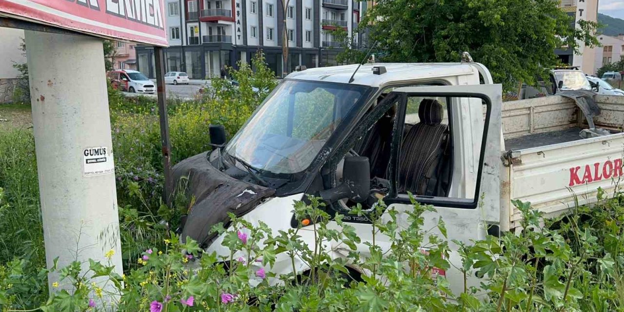 Afyonkarahisar-Konya kara yolunda kaza! 1 kişi öldü, 4 kişi yaralandı