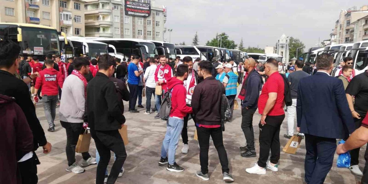 Karaman FK’nin taraftar kafilesi final maçı için Ankara’ya yola çıktı