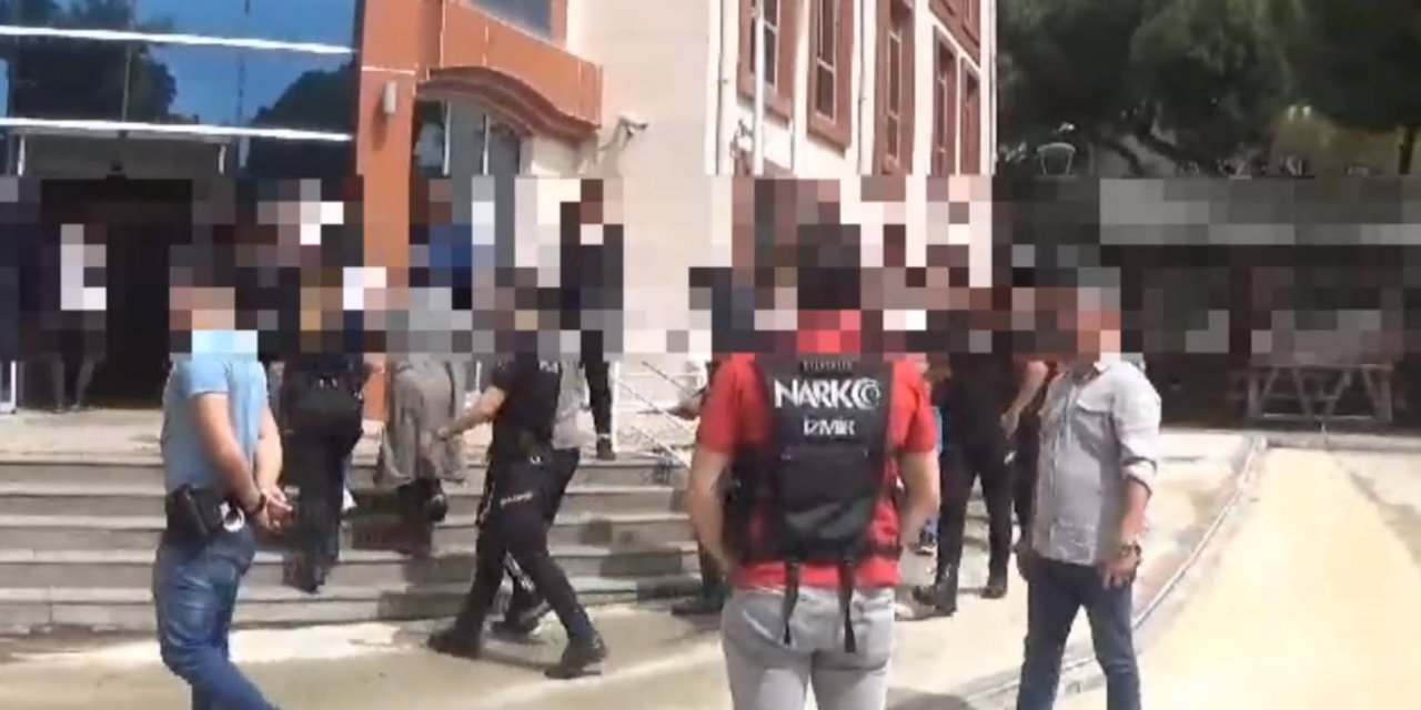 İzmir'deki eş zamanlı uyuşturucu operasyonunda 36 tutuklama