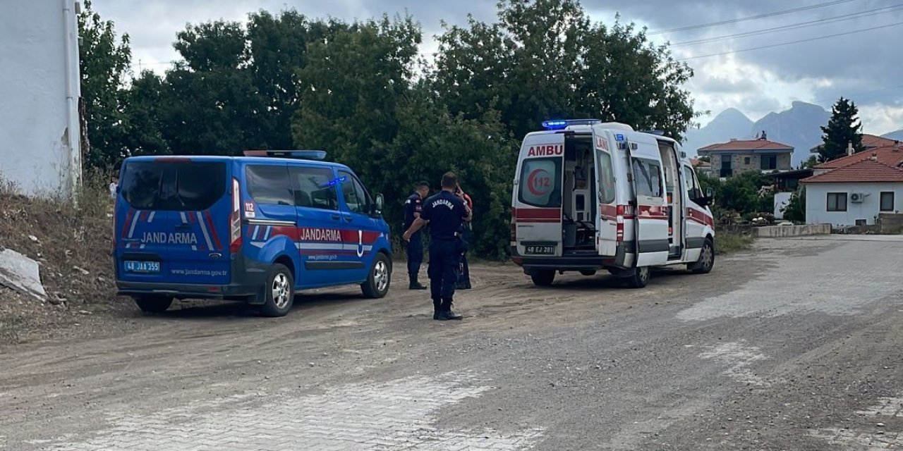 Cani damat kayınvalidesini öldürdü: Önce boğazını kesti, sonra 8 bıçak darbesi vurdu