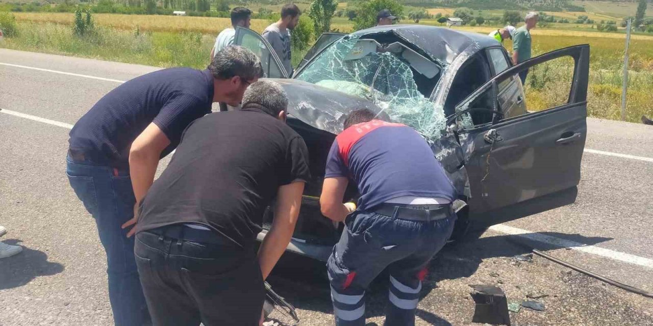 Konya'da otomobil devrildi: 3 yaralı
