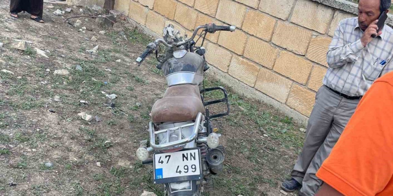 Konya'da devrilen motosikletin sürücüsü yaralandı