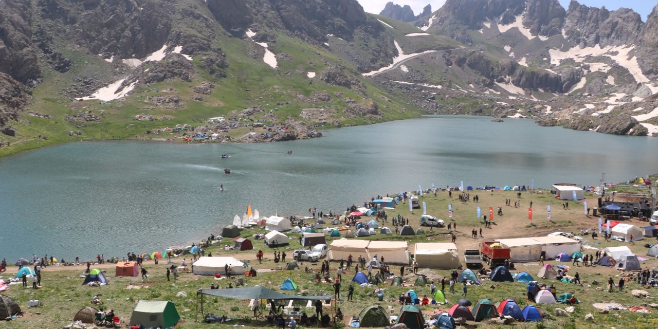 4 bin 135 rakımlı dağda 5'inci festival