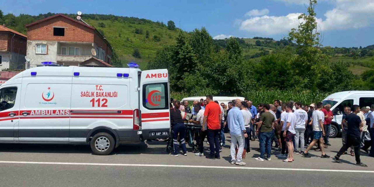 Yolun karşısına geçmeye çalışan yayaya araç çarptı