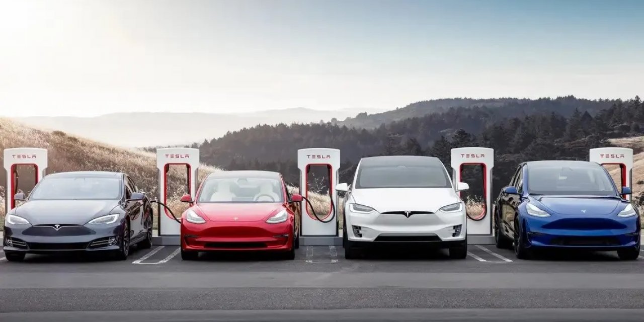 Tesla beklentileri altüst ederek 2023'te ne kadar araç sattığını açıkladı