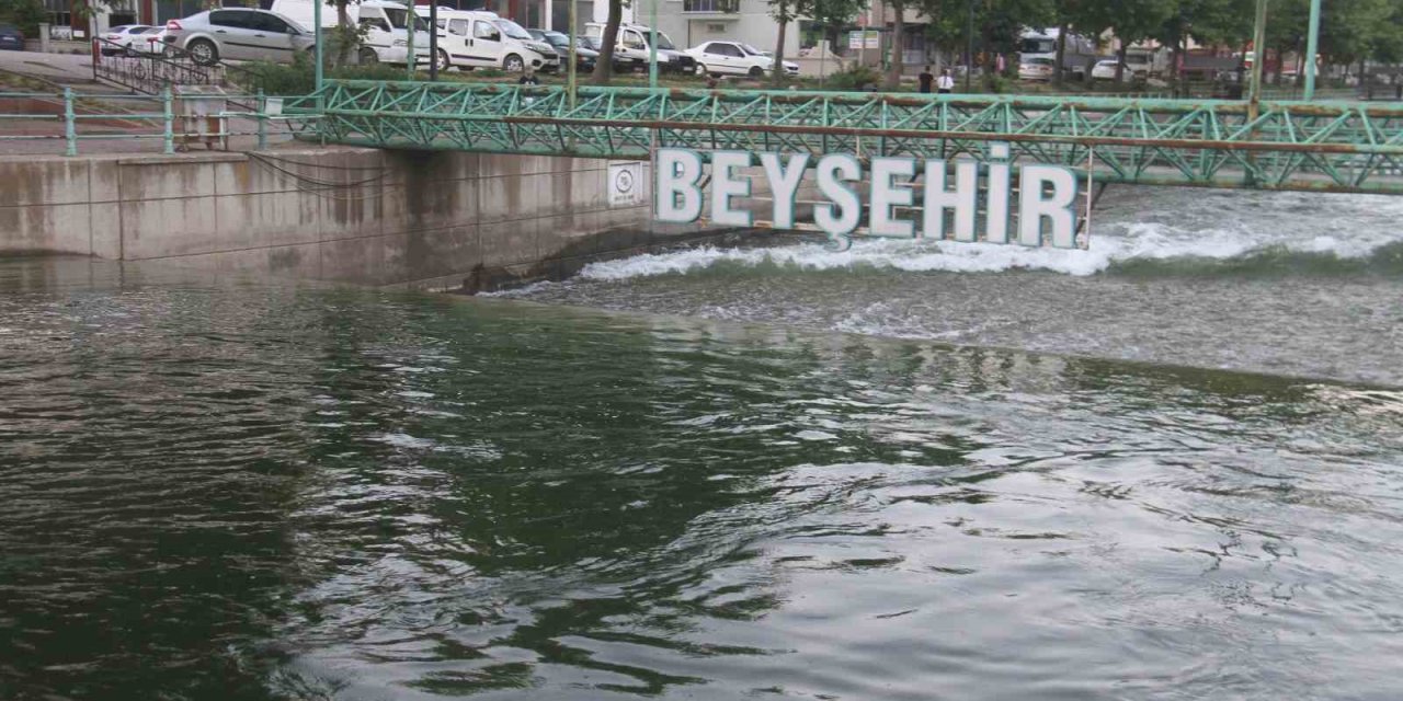 Beyşehir Gölü’nden Konya Ovasına su verilmeye başlandı