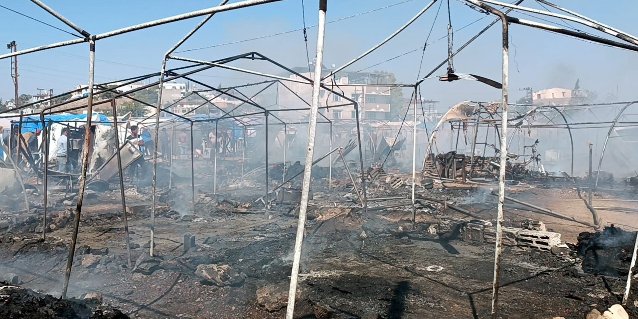 Hatay'da çadırkentte yangın