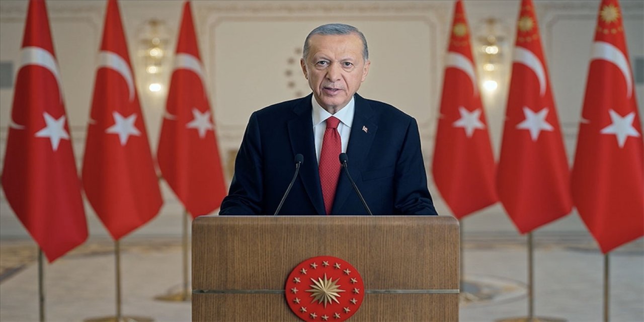 Cumhurbaşkanı Erdoğan'dan mesaj: Siyasi çıkar uğruna yıpratılmaması gerekir