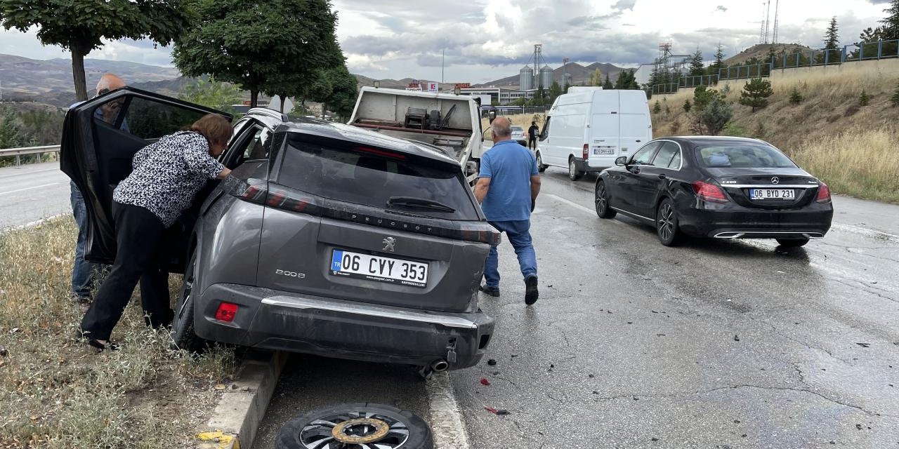 Kırıkkale'deki trafik kazalarında 8 kişi yaralandı