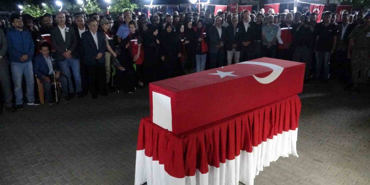 Bingöllü şehit son yolculuğuna uğurlandı