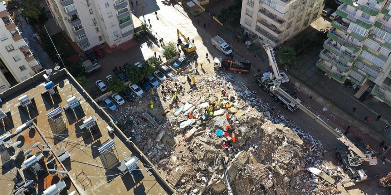 Depremde 96 kişinin öldüğü apartmanın müteahhidine dava