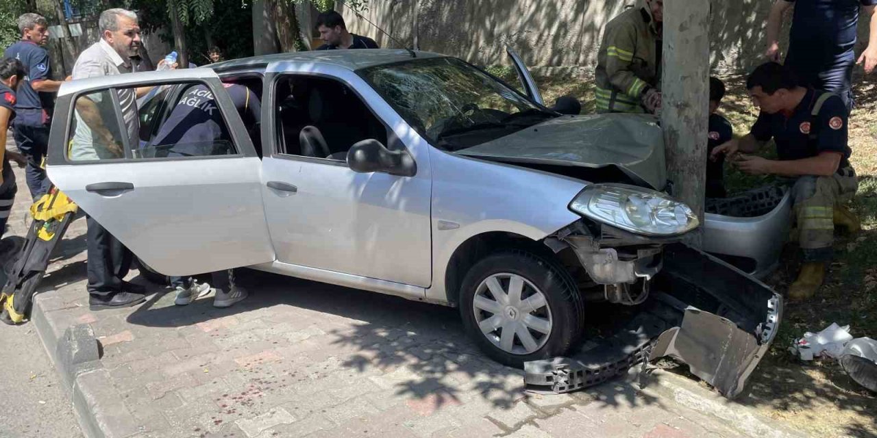 Direksiyon dersi kaza ile sonuçlandı: 4 yaralı