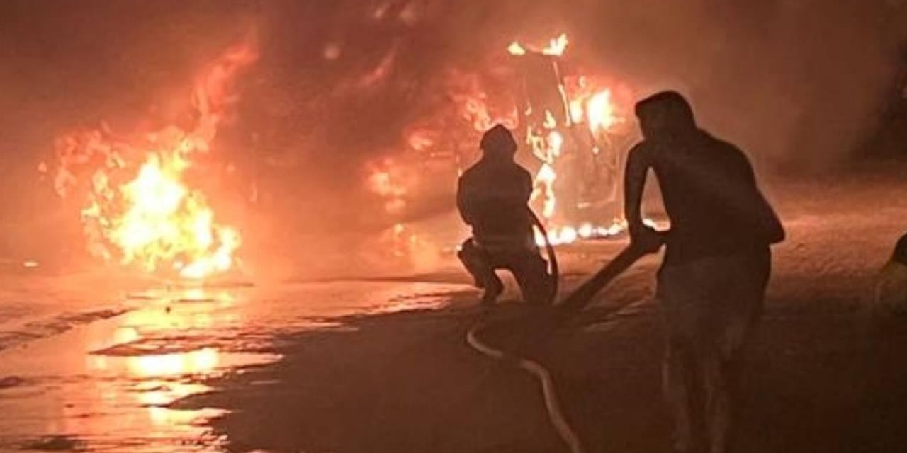 Muğla'da yangın: 3 otomobil zarar gördü