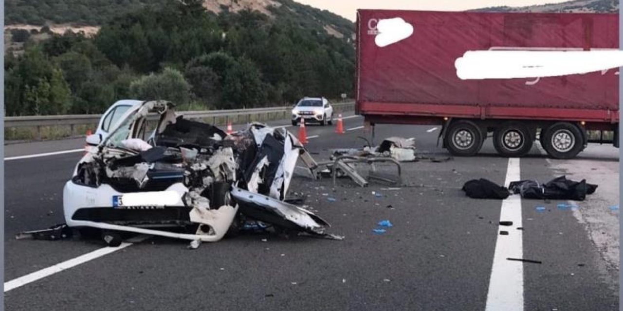 Ankara-İstanbul otobanında kaza! 3 ölü, 1 yaralı