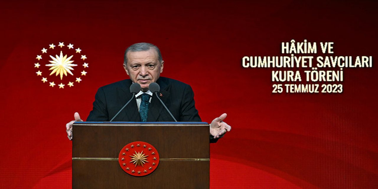 Erdoğan: Önceliğimiz Türkiye'yi darbe anayasasından kurtarmak