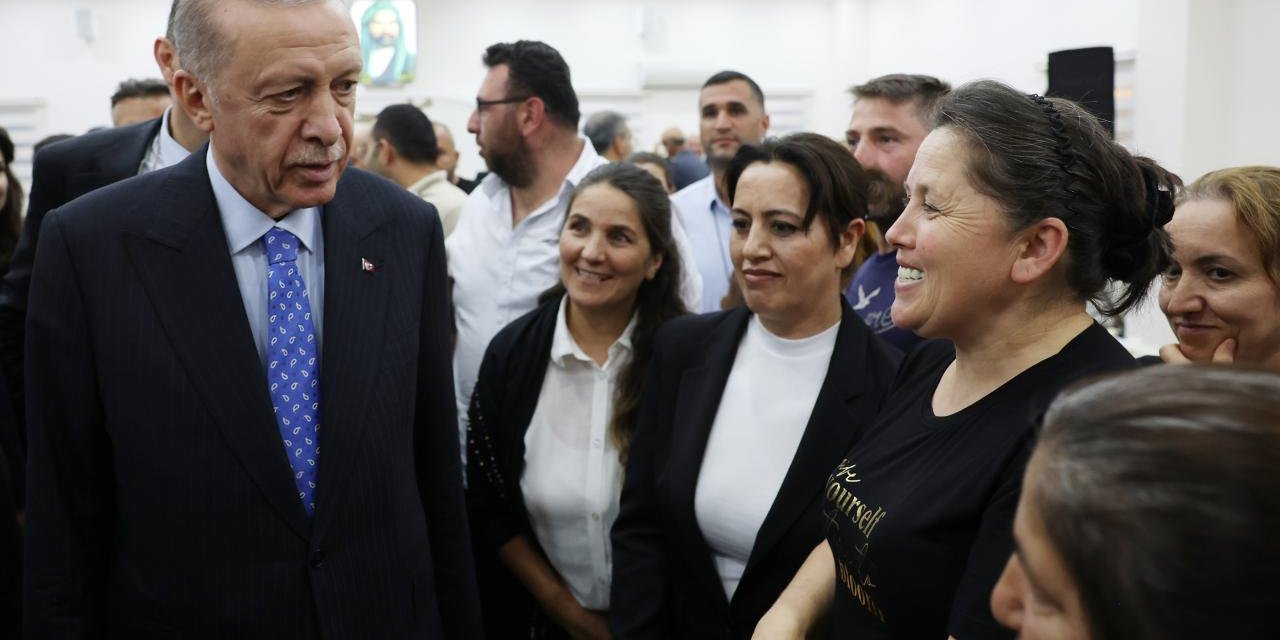 Cumhurbaşkanı Erdoğan, Ali Baba Cemevi'nde Muharrem ayı iftarına katıldı