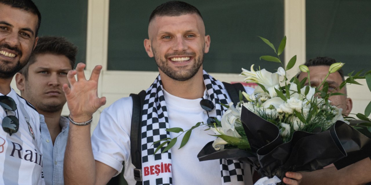 Beşiktaş, Rebic'i KAP'a bildirdi