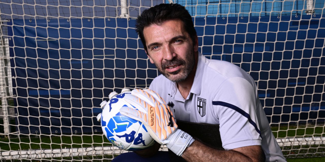 Buffon, futbola veda etti