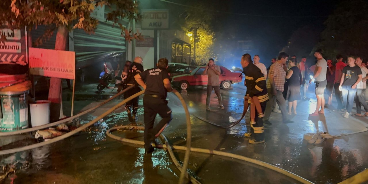 Sanayi sitesindeki yangın korkuttu; 7 kişi hastaneye kaldırıldı