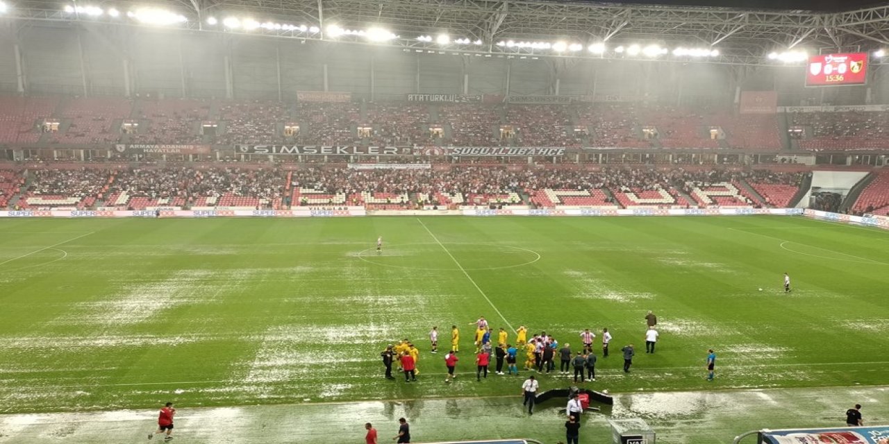 Samsunspor-İstanbulspor maçın yağış engeli!