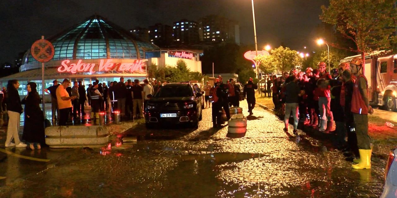 Başakşehir'de sel sularına kapılan kadın hayatını kaybetti