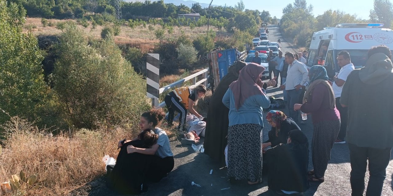 Elazığ'da feci kaza: 3'ü ağır, 14 yaralı