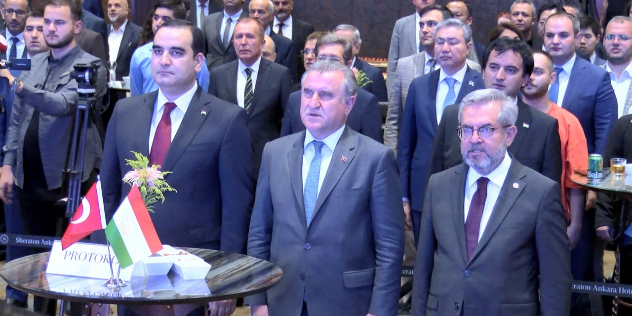 Bakan Bak, Tacikistan milli günü resepsiyonuna katıldı
